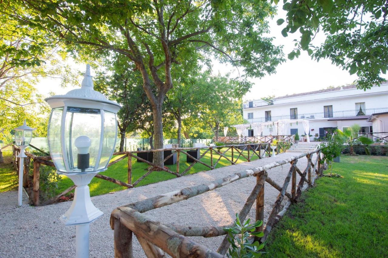 Donna Rosita Hotel San Felice a Cancello ภายนอก รูปภาพ